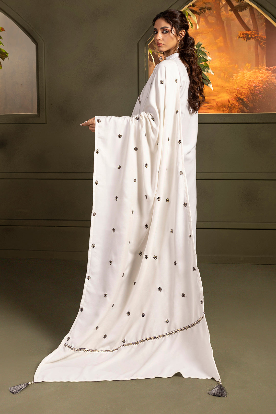 Embroidered Shawl 0017