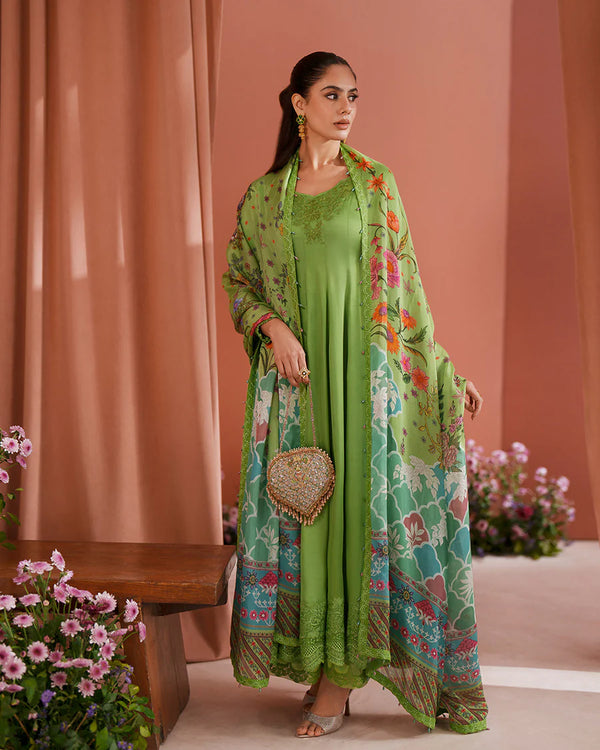 green emerald velvet dress Syene – Faiza Saqlain