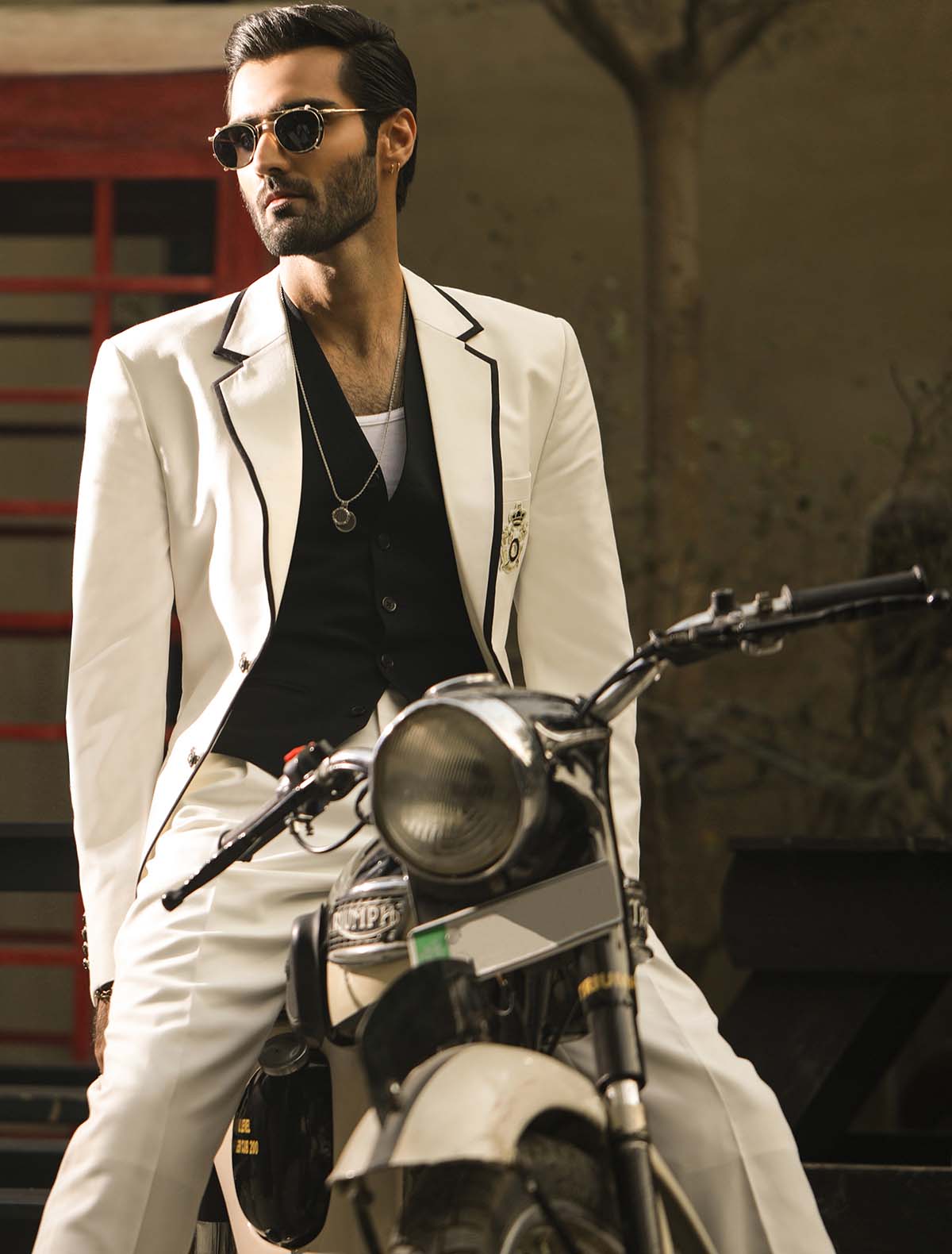 Off-White Classic Two Buttons Suit