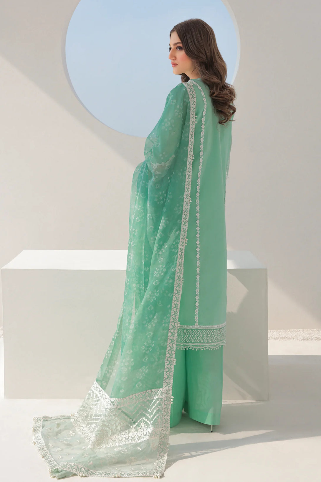 EMBROIDERED SCHIFFLI LAWN UF-302