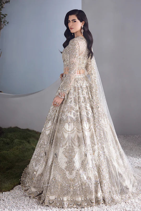 Pakistani Bridal white lehenga choli