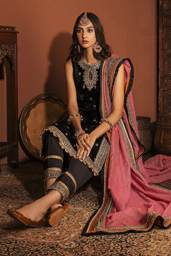 UMME-HAYYAL EMBROIDERED VELVET