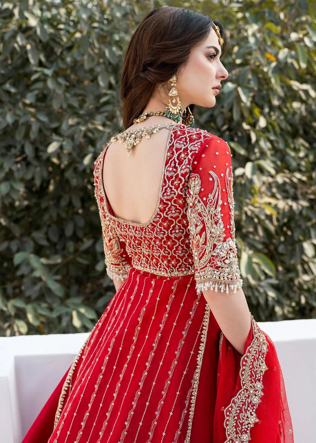 Amazon.com: Womens Desi Girl - Indian Woman In Sari | Lehenga V-Neck T-Shirt  : Clothing, Shoes & Jewelry
