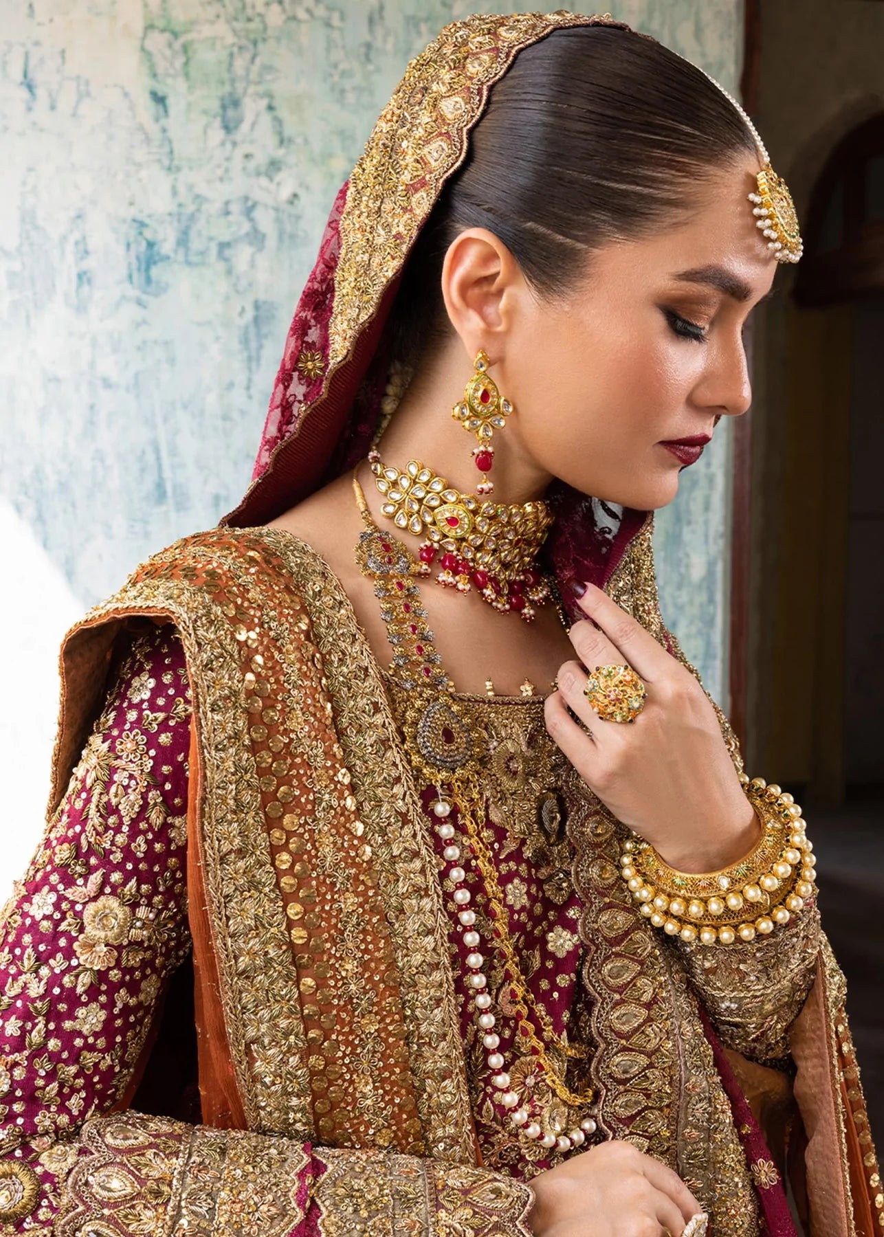 Bridal Draping by Dolly Jain | Embellished dupatta draping - YouTube